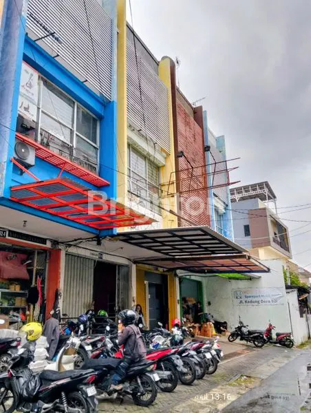 image DIJUAL RUKO 3 LANTAI LUAS TANAH 46 M2 DI JALAN KEDUNGDORO, SURABAYA (5)
