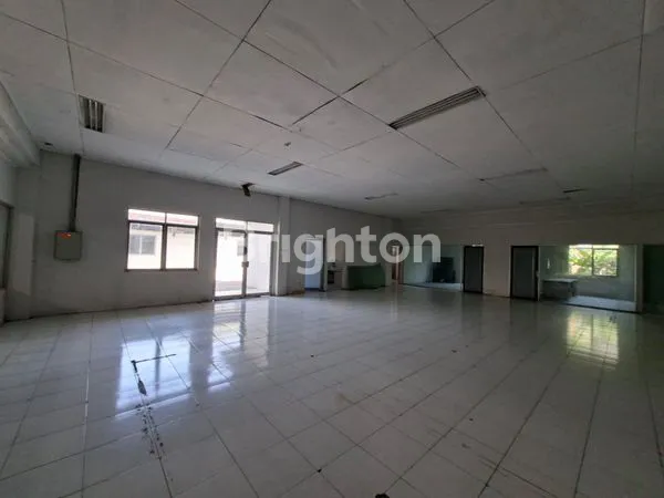 image INVESTASI STRATEGIS: GUDANG PREMIUM 3.600 M^2 DI PINGGIR JALAN RAYA CIBITUNG - SIAP PAKAI & SHM! (5)