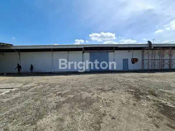 image INVESTASI STRATEGIS: GUDANG PREMIUM 3.600 M^2 DI PINGGIR JALAN RAYA CIBITUNG - SIAP PAKAI & SHM! (3)