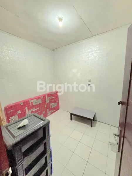 image TERTARIK USAHA KOS2AN??? INVESTASIKAN DANA ANDA DI BANGUNAN USAHA 225 M2-BARU RENOVASI 2024-11 KAMAR- HANYA 1 MENIT DARI UNJANI (3)