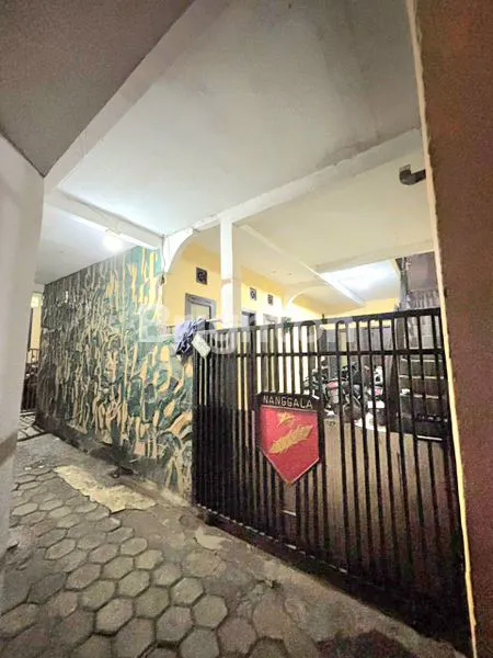 image TERTARIK USAHA KOS2AN??? INVESTASIKAN DANA ANDA DI BANGUNAN USAHA 225 M2-BARU RENOVASI 2024-11 KAMAR- HANYA 1 MENIT DARI UNJANI (7)