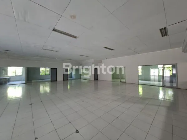 image INVESTASI STRATEGIS: GUDANG PREMIUM 3.600 M^2 DI PINGGIR JALAN RAYA CIBITUNG - SIAP PAKAI & SHM! (6)