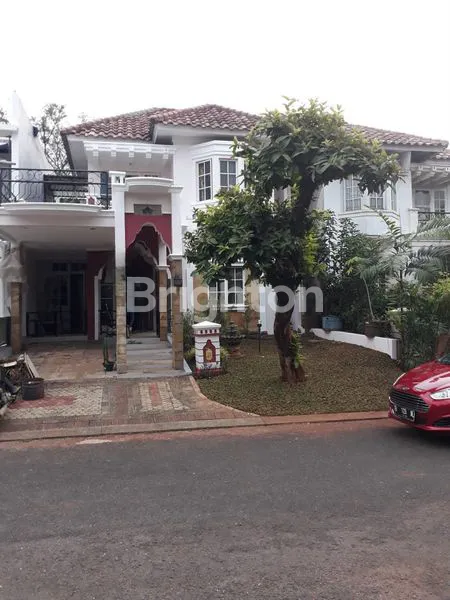 image DISEWAKAN RUMAH ASRI DAN MEWAH 2 LANTAI  DI CLUSTER PREMIUM KOTA WISATA (1)