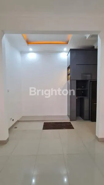 image DIJUAL RUMAH DALAM CLUSTER SANGAT BAGUS SIAP HUNI (3)