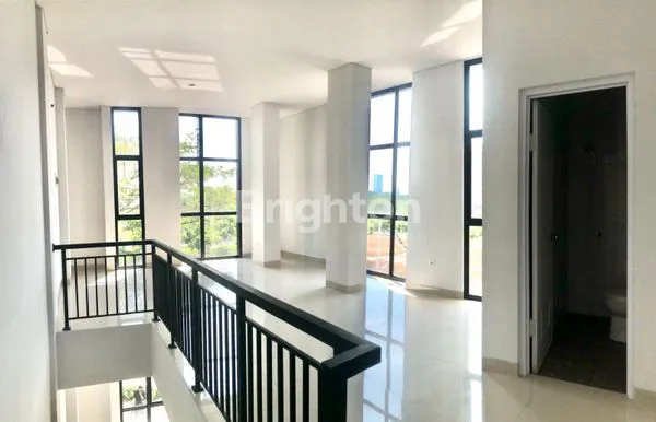 image RUKO 3 LANTAI, READY UNTUK USAHA. YC HUB - BSD CITY (4)