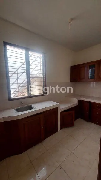 image RUMAH NYAMAN TENGAH KOTA AREA KEDAWUNG (7)