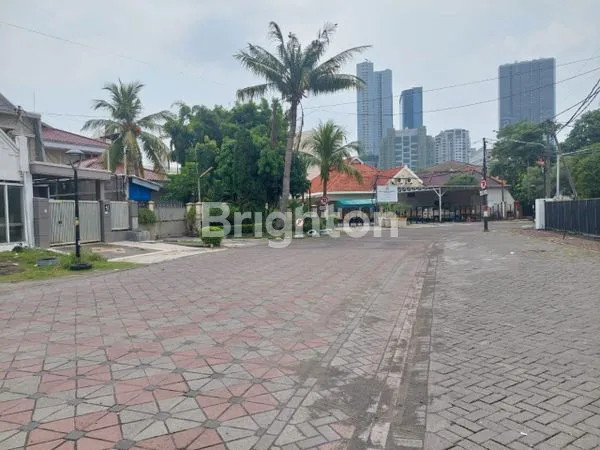 image  RESTO STRATEGIS DI TEGALSARI, LAHAN LUAS 1.200M² MUAT 20 MOBIL  (4)