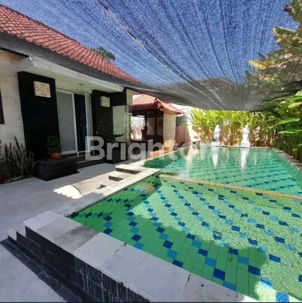 image VILLA 4 BR DI NUSADUA (2)