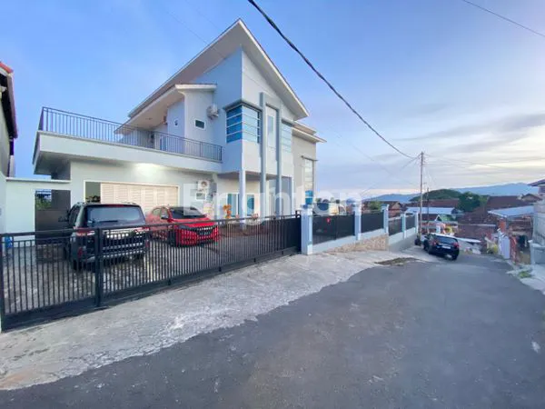 image RUMAH 2LANTAI VIEW LAUT DAN KOTA BANDAR LAMPUNG DI TELUK BETUNG UTARA (3)