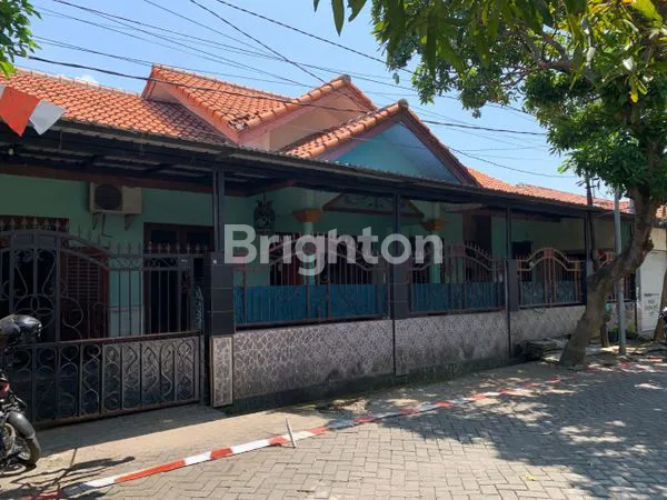 image RUMAH TERAWAT MURAH HITUNG TANAH, LEBAR 20, SAMBIKEREP DEKAT TAMAN RUSA & CITRALAND, SURABAYA BARAT\\\\N (1)