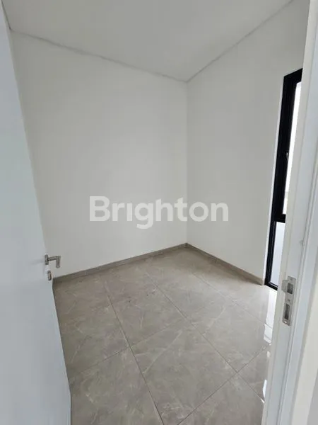 image RUMAH 2 LANTAI  BARU GRESS DEKAT LAKARSANTRI RAYA MENGANTI CITRALAND UNIVERSITAS CIPUTRA RAYA LONTAR PAKUWON MALL (6)