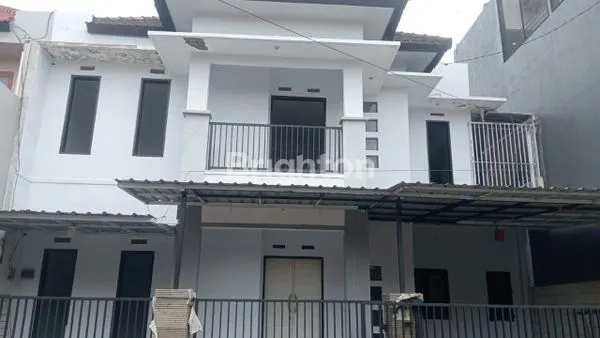 image RUMAH 2 LANTAI BARU RENOVASI LOKASI STRATEGIS 5 MENIT KE AIS INTERNASIONAL SCHOOL  DI KAWASAN P GALANG PEMOGAN DENPASAR SELATAN (2)