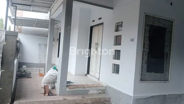 image RUMAH 2 LANTAI BARU RENOVASI LOKASI STRATEGIS 5 MENIT KE AIS INTERNASIONAL SCHOOL  DI KAWASAN P GALANG PEMOGAN DENPASAR SELATAN (3)