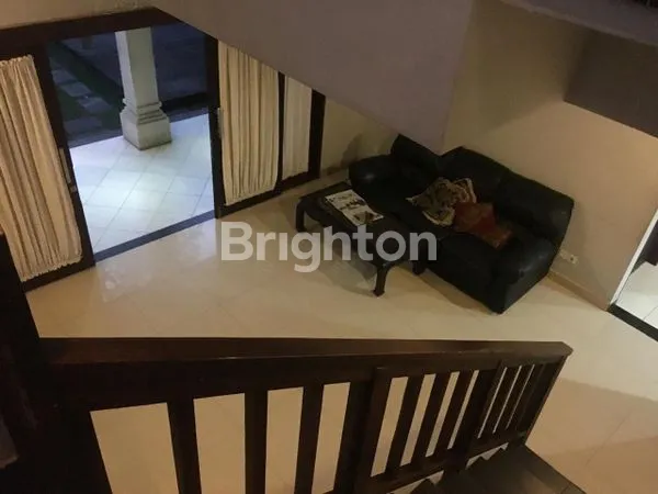 image RUMAH MEWAH 4 KT DI SANUR, DEKAT PANTAI & SUPERMARKET (3)