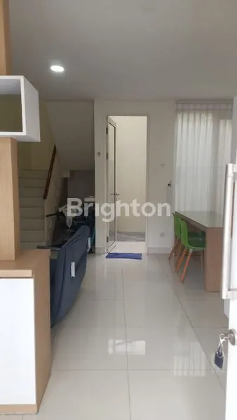 image RUMAH SIAP HUNI MEWAH DI LINGKUNGAN ASRI (2)