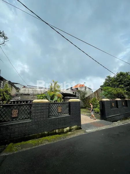 RUMAH NYAMAN DENGAN HALAMAN LUAS DI CIAPUS BOGOR