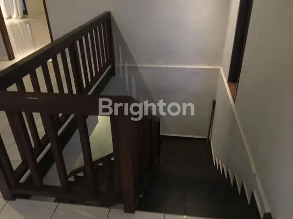 image RUMAH MEWAH 4 KT DI SANUR, DEKAT PANTAI & SUPERMARKET (4)