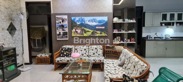 image RUMAH STRATEGIS JL ASAHAN RAYA DARMO STRUKTUR BANGUNAN BAGUS KUAT DAN TERAWAT (4)