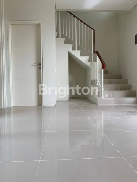 image RUMAH SIAP HUNI DI NORTH WEST HILL, SURABAYA (3)