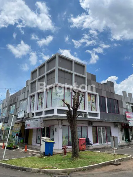 image RUKO STRATEGIS 2 LANTAI DI FRESH MARKET KOTA WISATA CIBUBUR (2)