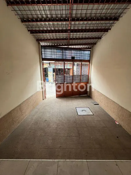 image RUMAH SEWA TIGA LANTAI DUTA MAS (4)