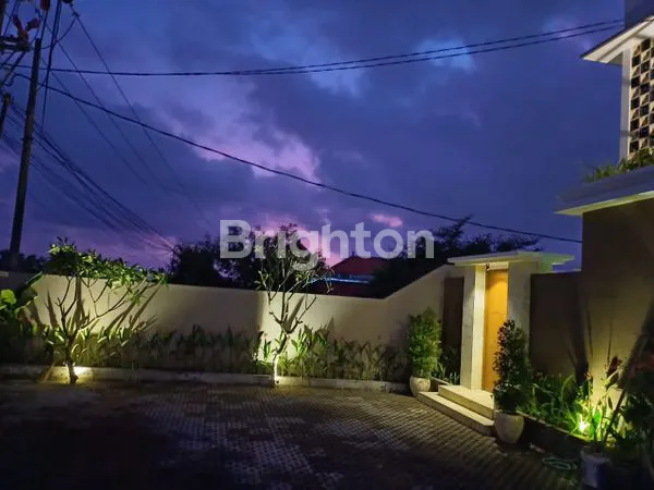 image VILLA UNGASAN SIAP HUNI DENGAN KOLAM RENANG PRIBADI (8)