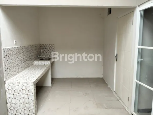 image RUMAH DE NAILA VILLAGE GRESIK (6)