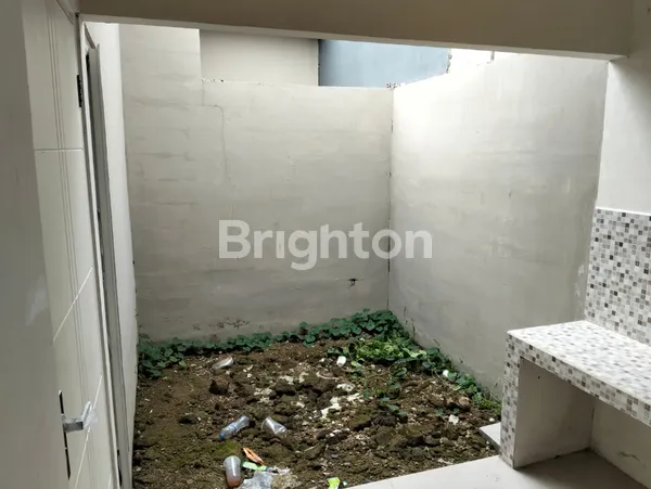 image RUMAH DE NAILA VILLAGE GRESIK (8)