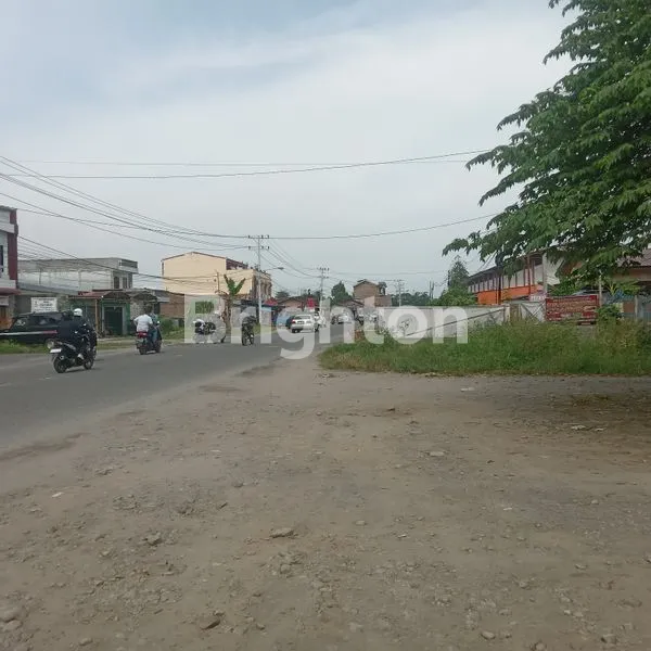 image TANAH PINGGIR JALAN BESAR PANJANG 108 LEBAR 14 POSISI JLN PINTU MASUK KE RUMAH SAKIT UMUM ADAM MALIK  MEDAN (5)