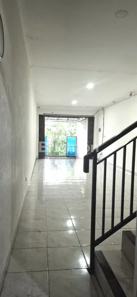 image RUKO STRATEGIS PERBATASAN JAKSEL COCOK UNTUK USAHA DAN HUNIAN (2)