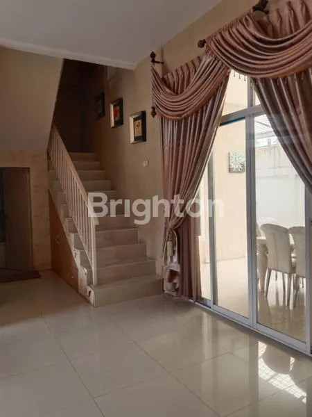 image RUMAH CANTIK 2 LT. SIAP HUNI (5)