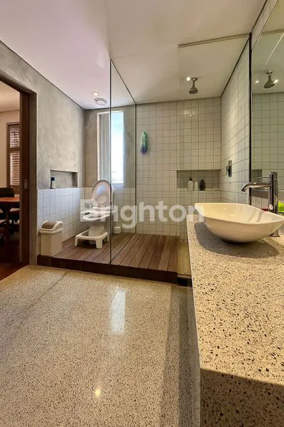 image RUMAH DESAIN EKSKLUSIF DI PULOMAS, 3 KT & 3 MOBIL (5)