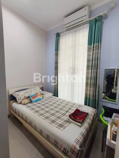 image FOR SALE MULYOSARI SUTOREJO BONUS FURNISH SIAP HUNI MINIMALIS ROW 3 MOBIL (2)