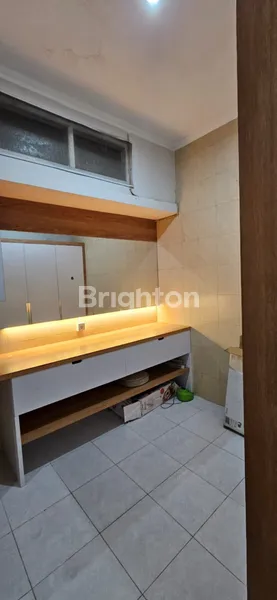 image RUKO 2 LANTAI DI PUSAT BISNIS DENPASAR – LOKASI PREMIUM TUKAD CITARUM, DEKAT FASILITAS PUBLIK. (5)