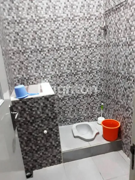 image RUMAH DIJUAL SEMI FURNISHED DI PERUM GRAND ROSE SIDOARJO (7)