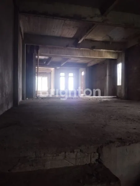 image RUKO LUAS 3LT FULL BETON PARKIRAN LUAS PUSAT BISNIS KOTA BARU PONTIANAK KOTA (3)