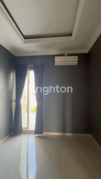 image RUMAH 2 LANTAI – PERUMAHAN GREENLAND KEDIRI (7)