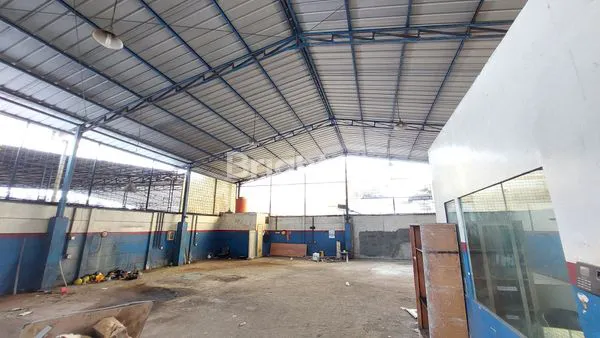 image GUDANG PINGGIR JALAN DI BUARAN PLN CIKOKOL TANGERANG (4)