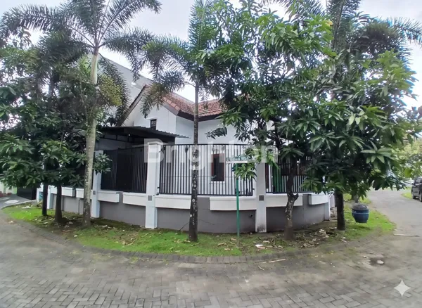 image HUNIAN NYAMAN 5 KAMAR GRIYA SHANTA MALANG (2)