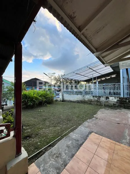 image RUMAH STRATEGIS BSD, LT 200M², 3 KT, BEBAS BANJIR (4)