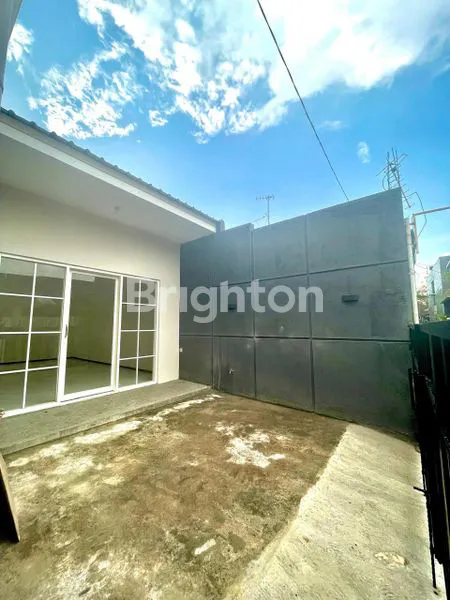 image RUMAH 2 LANTAI AREA SAWOJAJAR GANG2  (8)