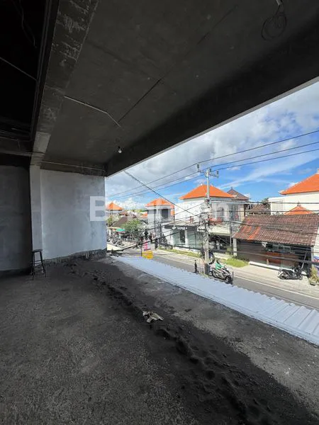image DISEWAKAN HANYA LANTAI 2 RUANG USAHA / RUKO LOKASI – CANGGU (1)