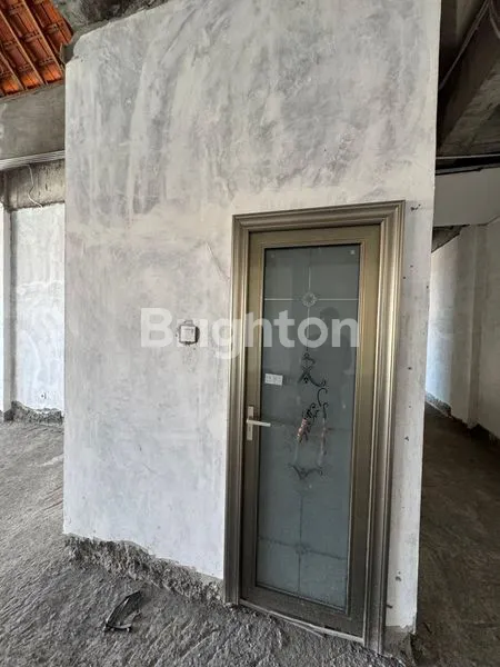 image DISEWAKAN HANYA LANTAI 2 RUANG USAHA / RUKO LOKASI – CANGGU (5)