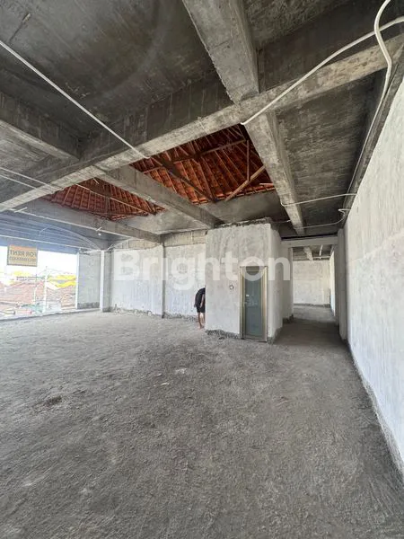 image DISEWAKAN HANYA LANTAI 2 RUANG USAHA / RUKO LOKASI – CANGGU (3)