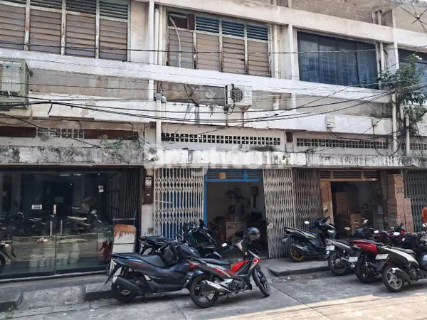 image RUKO STRATEGIS AREA PANCORAN GLODOK SAMPING ASEMKA COCOK BUAT PERTOKOAN / KANTOR DAN ONLINE.  (1)