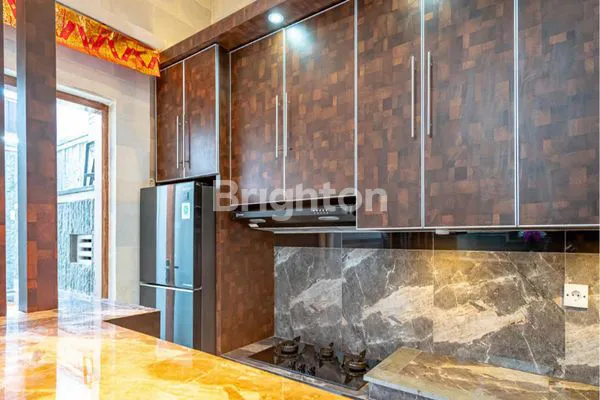 image RUMAH MEWAH DISEWAKAN DI RENON (4)