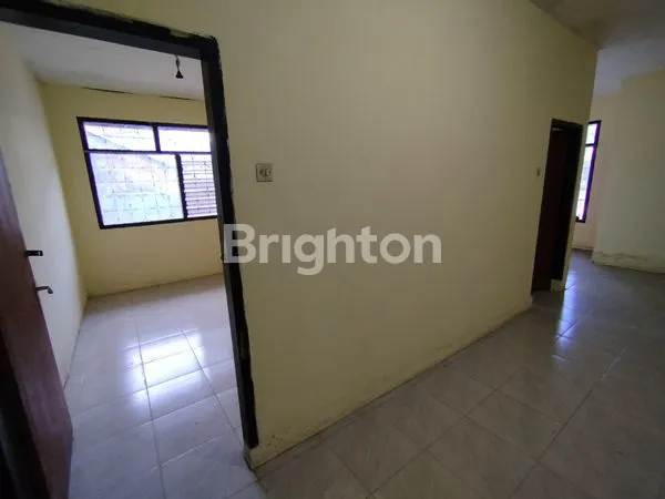 image RUKO 2 LANTAI STRATEGIS DI JALAN DIPONEGORO, KOTA BATU, HANYA SELANGKAH DARI ALUN-ALUN KOTA WISATA BATU (4)