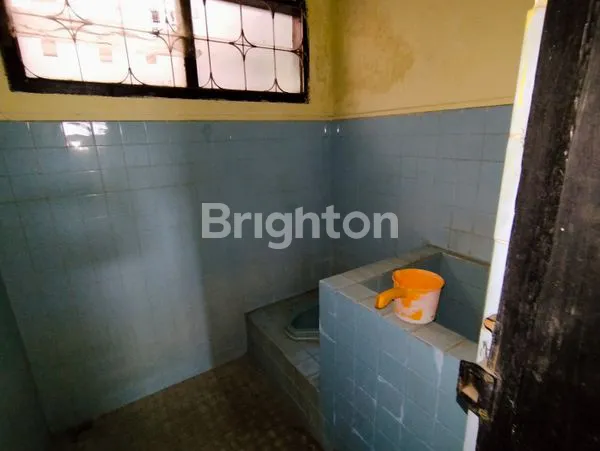 image RUKO 2 LANTAI STRATEGIS DI JALAN DIPONEGORO, KOTA BATU, HANYA SELANGKAH DARI ALUN-ALUN KOTA WISATA BATU (5)