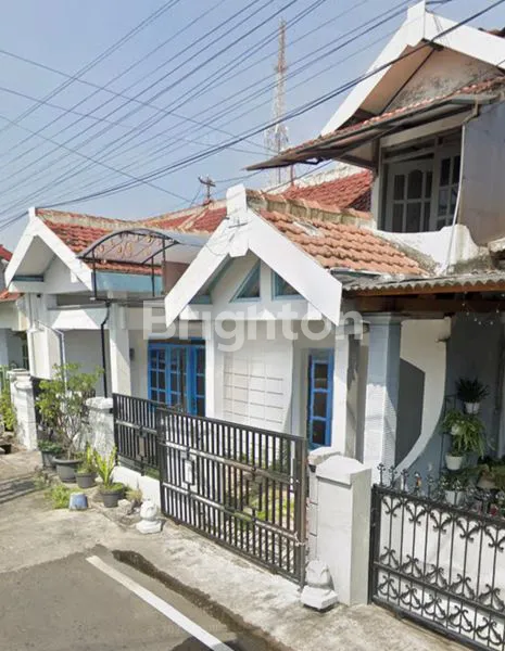 image SEWA RUMAH LUAS DI TAMAN, MADIUN, SIAP HUNI (1)