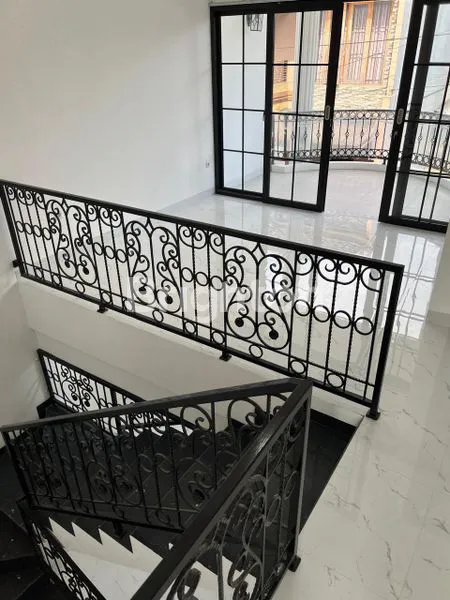 image RUMAH BARU DENGAN DESAIN MODEREN  (4)